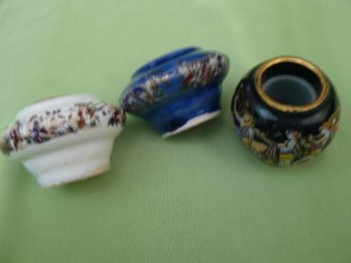 PORCELAIN PERFUME COMPACTS X 3