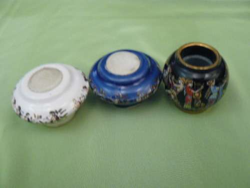 PORCELAIN PERFUME COMPACTS X 3
