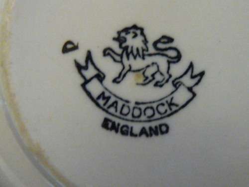 MADDOCK ENGLAND SETTING FOR TWO LOVELY SET