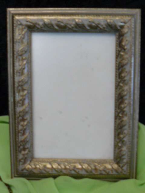 LOT OF FRAMES
