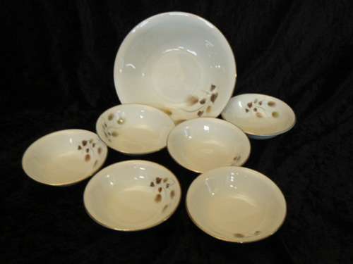 FRUIT OR SALAD BOWL  AND 6 POTESA SPANISH DISH