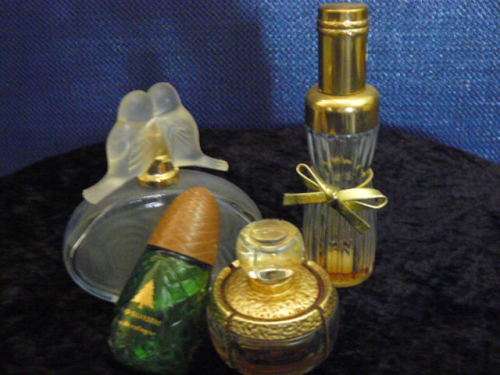 COLLECTABLE GLASS PERFUME BOTTLES