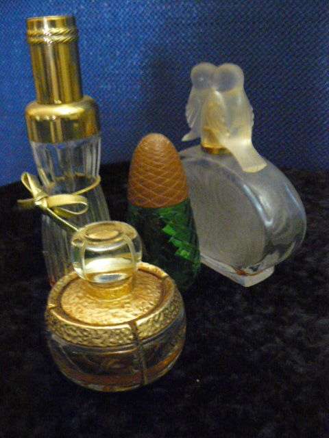 COLLECTABLE GLASS PERFUME BOTTLES