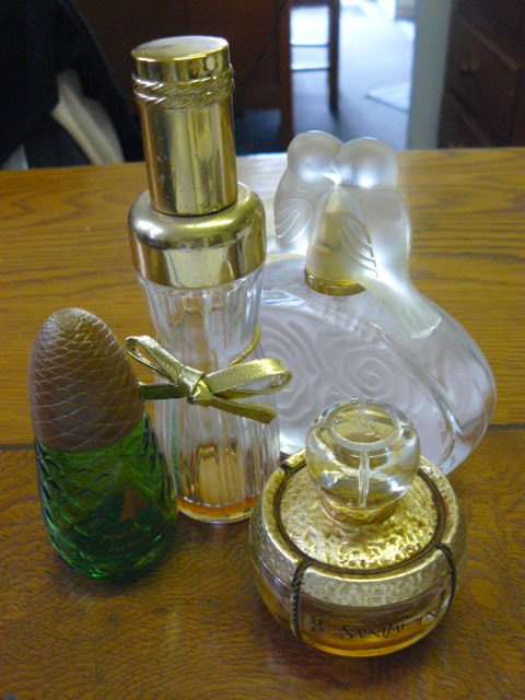 COLLECTABLE GLASS PERFUME BOTTLES