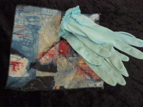 SILKY HANKIE AND NYLON VINTAGE GLOVES