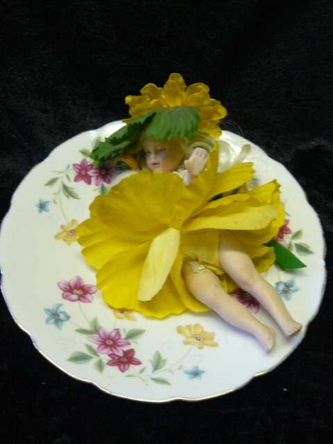 PORCELAIN FLOWER FAERIE DAINTY AND PRETTY