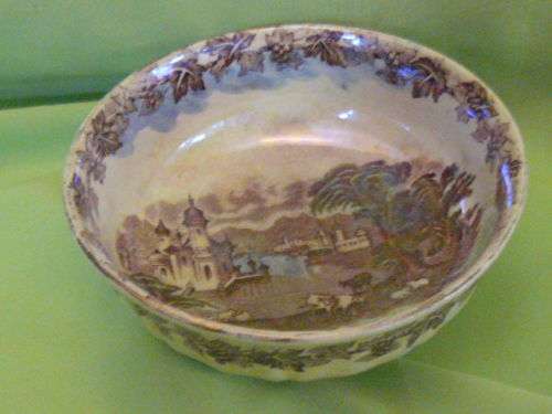 MALING BOWL ENGLAND WITH MOTHER OF PEARL EFFECT