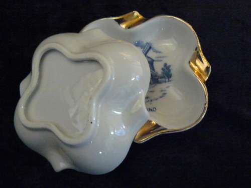 BLUE AND WHITE GOLD RIMED ASHTRAYS X 2