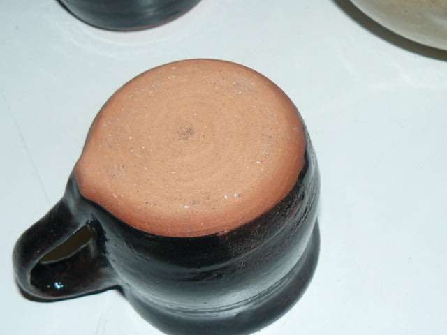 Pottery tea pot 4 potter mugs