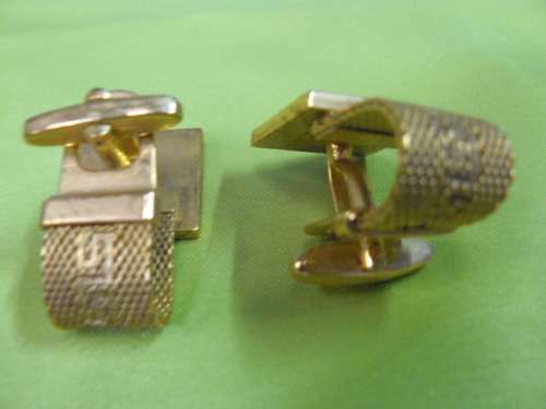 PRETTY CUFF LINKS TIGERS EYE