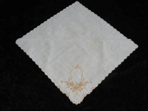 VINTAGE COTTON EMBROIDERED HANKIE FINE