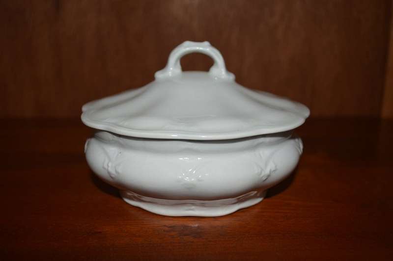 Hanley England dish with lid very pretty