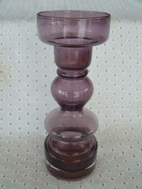 GLASS VASE