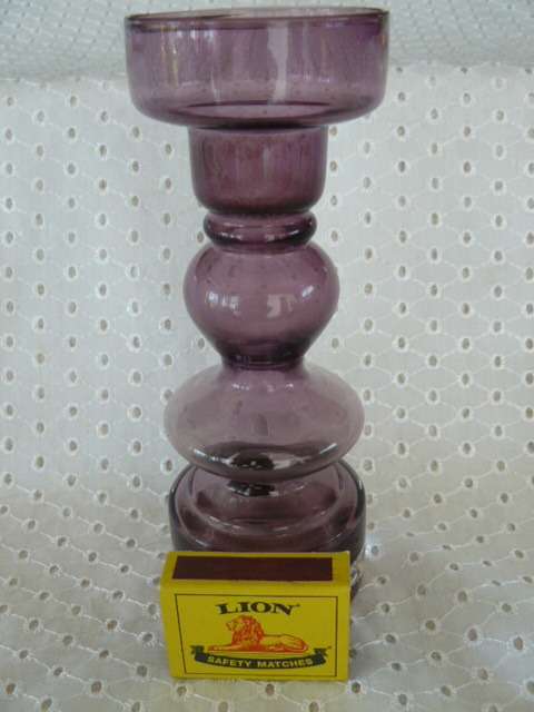 GLASS VASE
