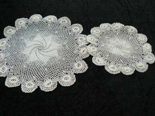 2 X VINTAGE COTTON HAND CROCHETED DOILIES VERY FINE