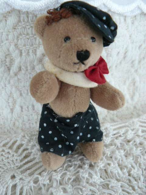 MINIATURE COLLECTABLE TEDDY