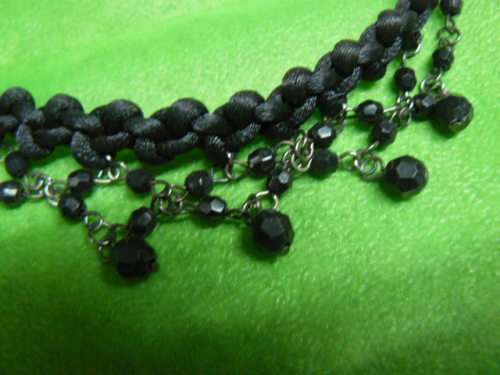 Very pretty material knotted necklace with blackheads