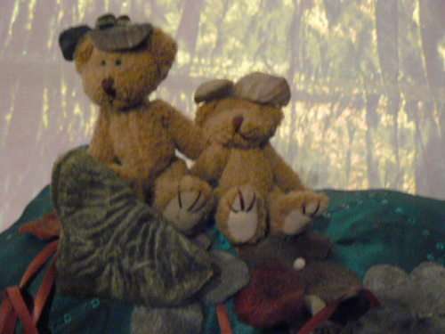 VERY CUTE DECORATED TIN WITH TEDDYS