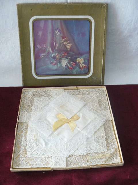 HANKIES BOXED