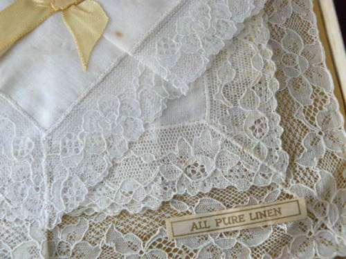 HANKIES BOXED