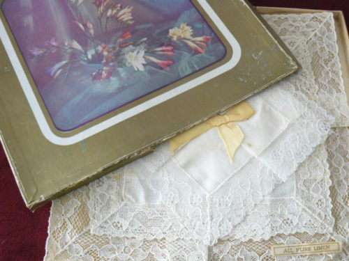 HANKIES BOXED