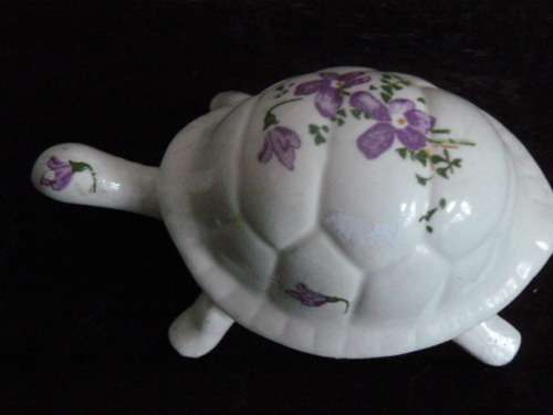 CUTE PORCELAIN TRINKET BOX