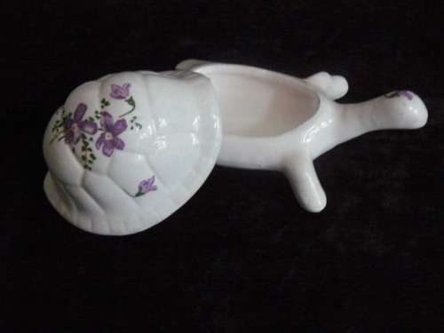 CUTE PORCELAIN TRINKET BOX
