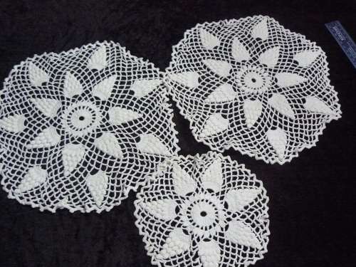 COTTON HAND CROCHETED DOILIES