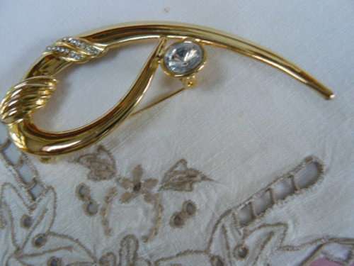 LOVELY BROOCH