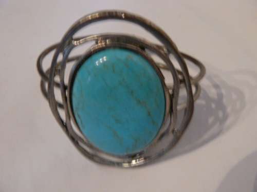 SILVER TONED CLIP ON BRACELET WITH SEMI PRECIOUS STONE