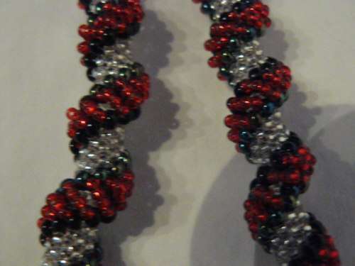 STUNNING BEADED NECKLACE
