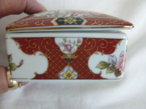 VERY CUTE TRINKET BOX