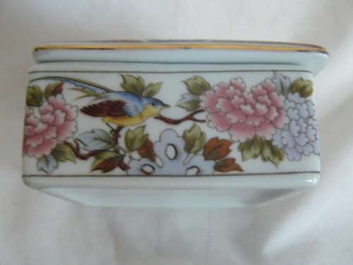 VERY CUTE TRINKET BOX