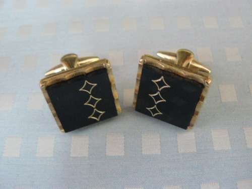 CUFF LINKS