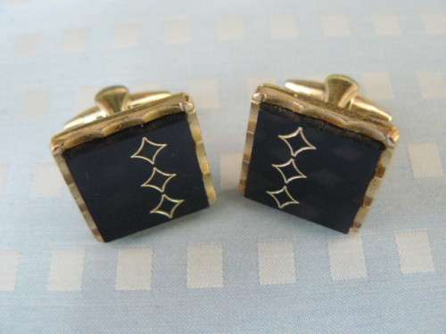CUFF LINKS