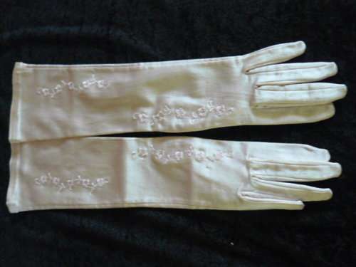 VINTAGE EMBROIDERED SATIN GLOVES VERY PRETTY