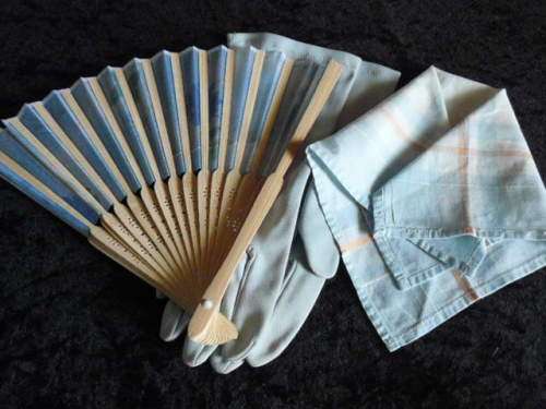 VINTAGE GLOVES, HANKIE AND VAN
