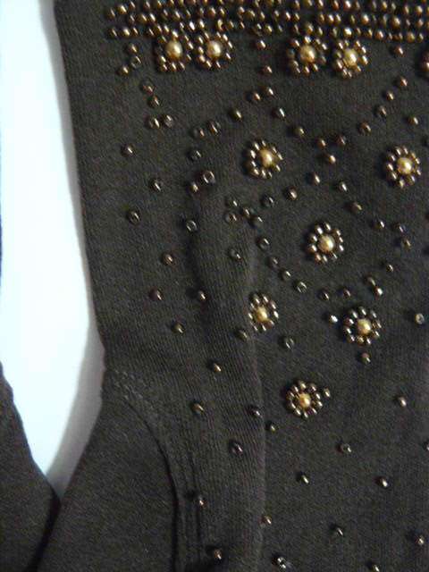 VINTAGE GLOVES BROWN BEADED