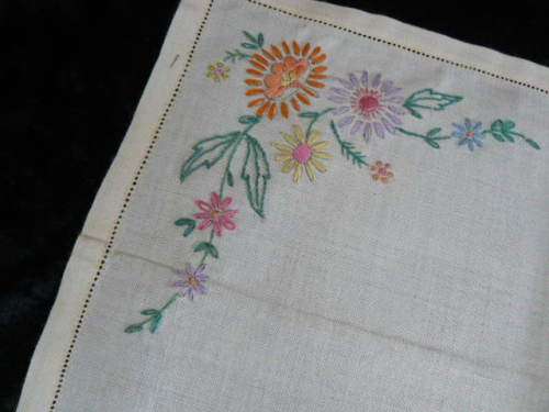 TRAY CLOTH
