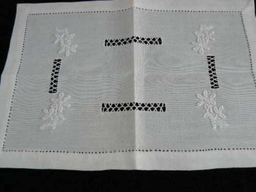 TRAY CLOTH