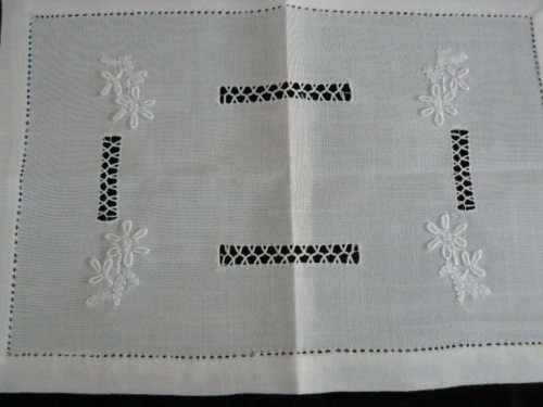 TRAY CLOTH