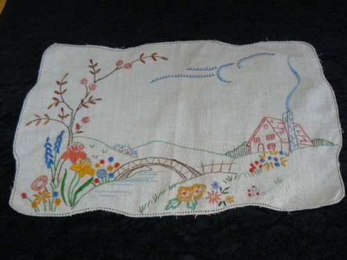 COTTON EMBROIDERY TRAY CLOTH WITH FREE GIFT