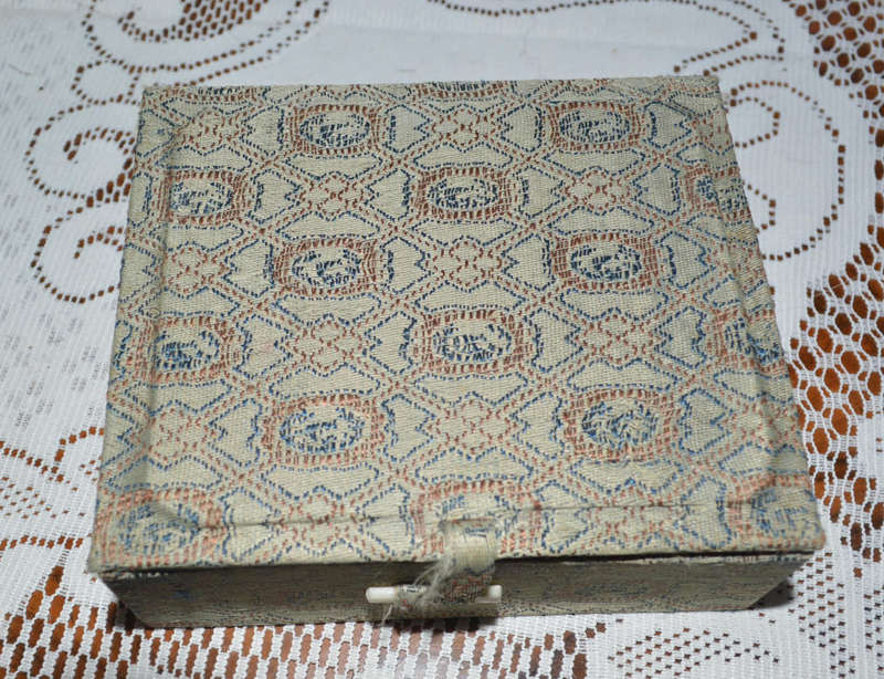Oriental /Chinese gift stamp box with seal very nice !!!!!