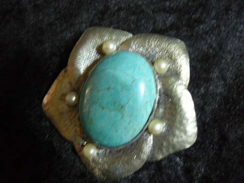 LARGE PENDANT WITH STONE