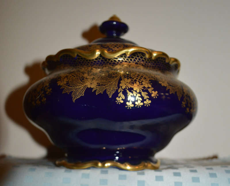 Stunning Real Cobolt Lindner Bonboniere Porcelain Germany perfect con