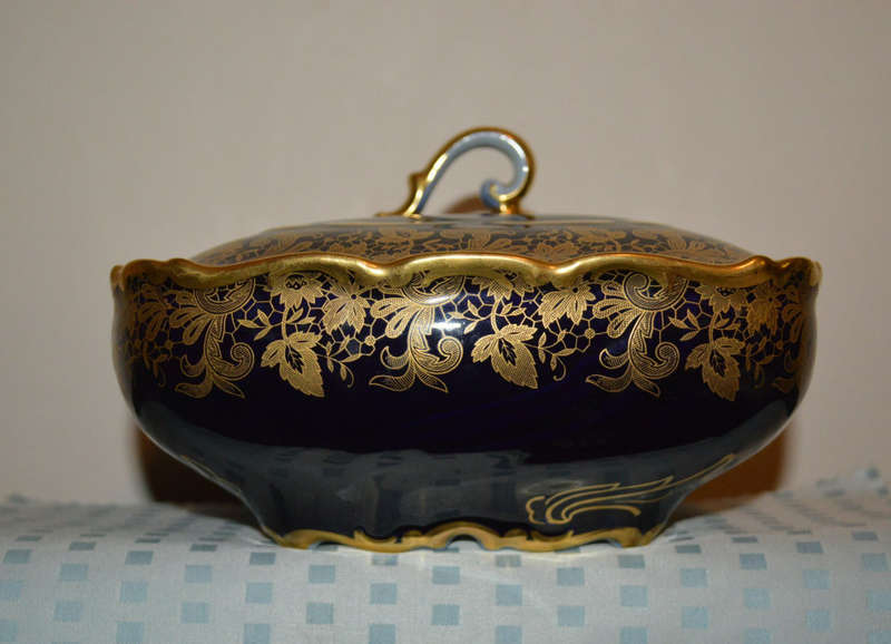 Stunning Hutschenreuther Real Cobolt  Bonboniere/buscuit  Porcelain Germany perfect con