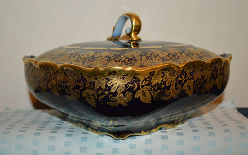 Stunning Hutschenreuther Real Cobolt  Bonboniere/buscuit  Porcelain Germany perfect con