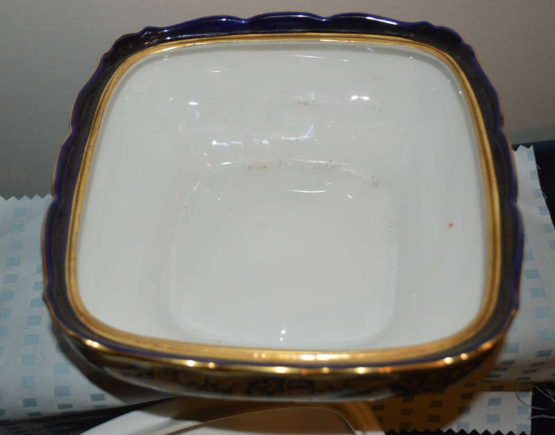 Stunning Hutschenreuther Real Cobolt  Bonboniere/buscuit  Porcelain Germany perfect con