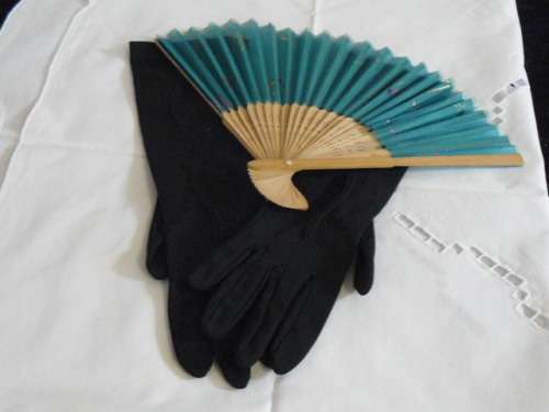 VINTAGE LIKE GLOVES AND HAND FAN