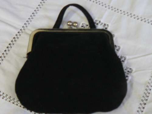 VINTAGE LIKE BAG WITH HANKIE AND SOAP